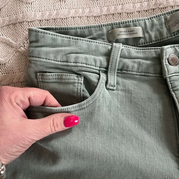 Universal Thread Mint Green Mid Rise Skinny Jeans Women’s Size 8 - Picture 16 of 16